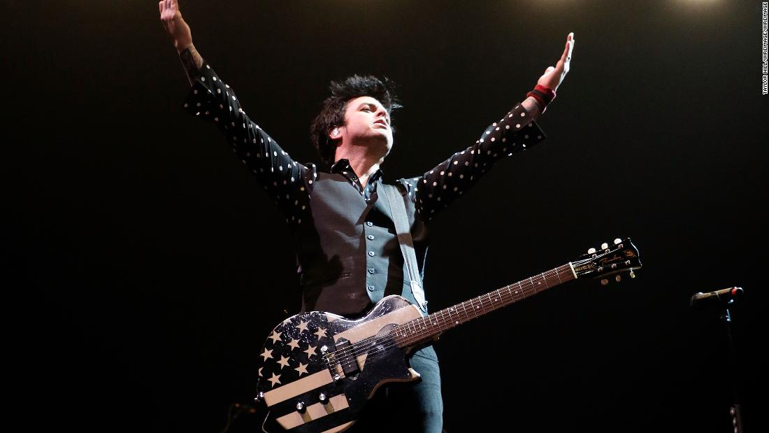Green Day frontman's classic car stolen and recovered;
guitars and amp still missing, say police 1