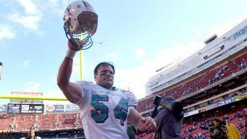 Dolphins legend Zach Thomas doesn’t get picked for Hall of
Fame’s 2022 class, and crowded field next year 1
