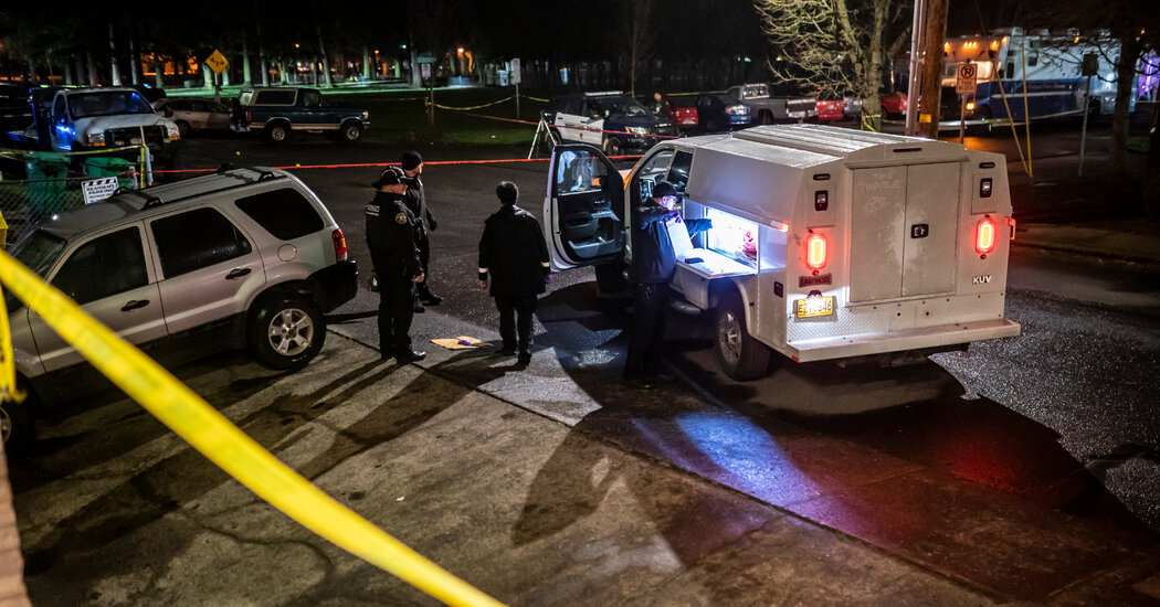 Portland Shooting: 1 Dead, 5 Wounded at Protest Against
Police Killings 1