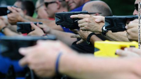 Man was shot by police after officer mistook his gun for a
Taser, police in Florida say 1