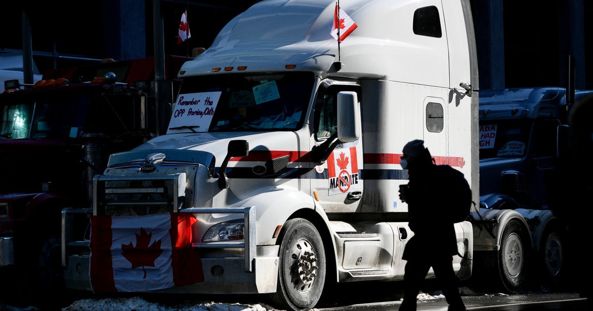 Canadian police seize fuel at trucker Covid protest as court
silences horns 1