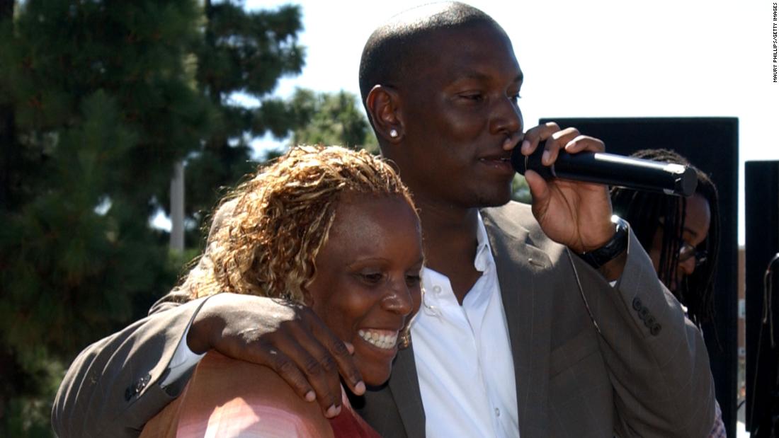 Tyrese Gibson's mom dies after battling Covid-19 and
pneumonia 1