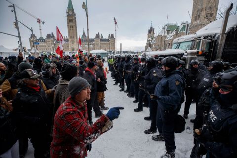 Canada looks to end Covid protests with tougher financial
measures after another weekend of arrests 1