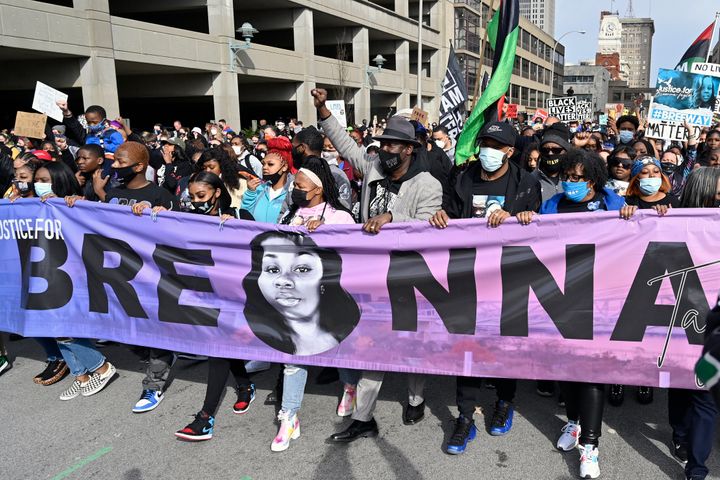 Jury Questioning To Begin In Case Of Officer Involved In
Raid That Killed Breonna Taylor 1