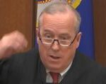 Officer Charged In George Floyd Killing Says He Deferred To
Derek Chauvin 18