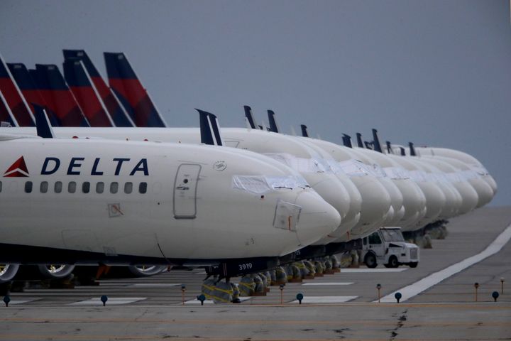 Oregon Man Accused Of Trying To Open Door Of Delta Airplane
During Flight 1