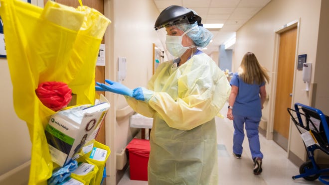 Texas couple name baby after doctor who saved unvaccinated
mom with COVID-19 complications 1