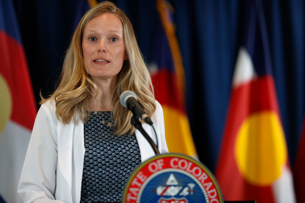 Keep those masks on, Colorado health officials say, even as
COVID picture improves: “We have a long way to come down” 1