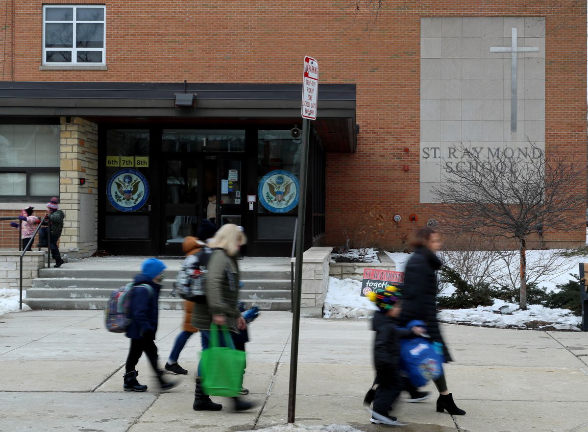 Illinois parents, educators call for COVID-19 exit strategy
after schools left out of Gov. J.B. Pritzker’s plan to lift mask
mandate 1 Illinois parents, educators call for COVID-19 exit strategy
after schools left out of Gov. J.B. Pritzker’s plan to lift mask
mandate 1