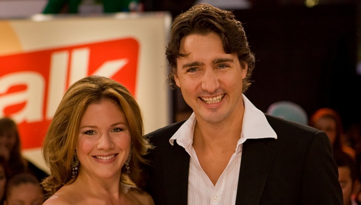 Nurse claims Canadian PM Justin Trudeau’s COVID-19
vaccination was faked, points out red flags 1