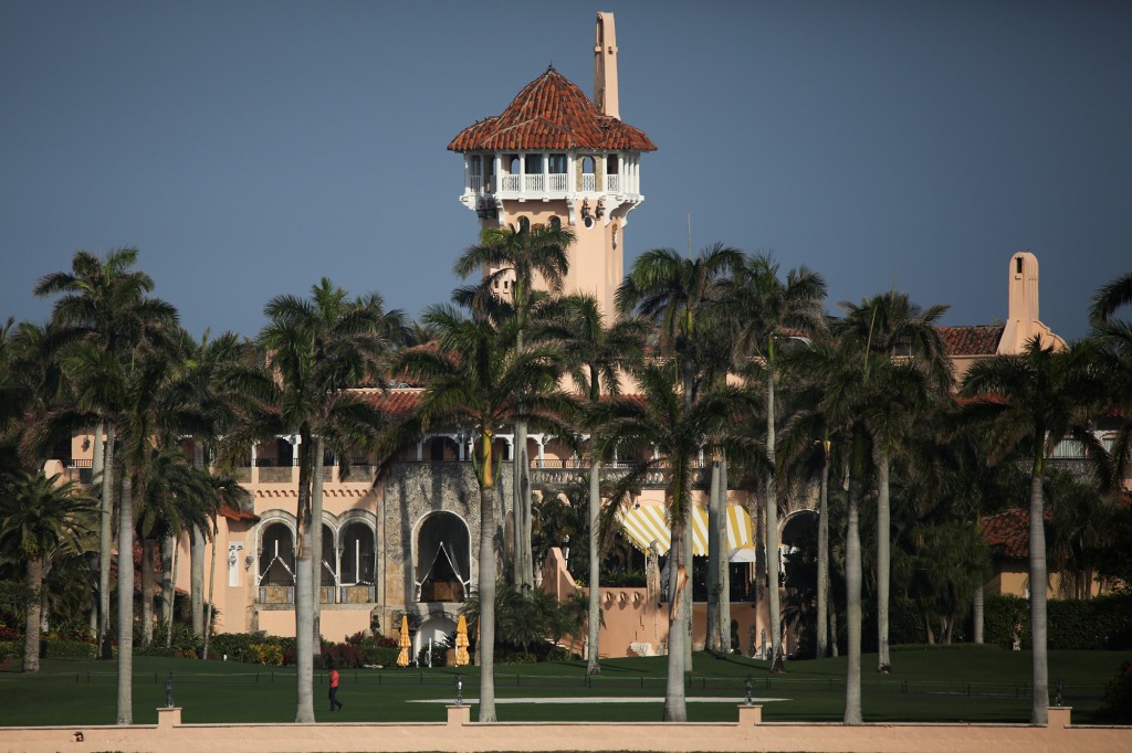 Donald Trump took classified documents to Mar-a-Lago,
National Archives says 1