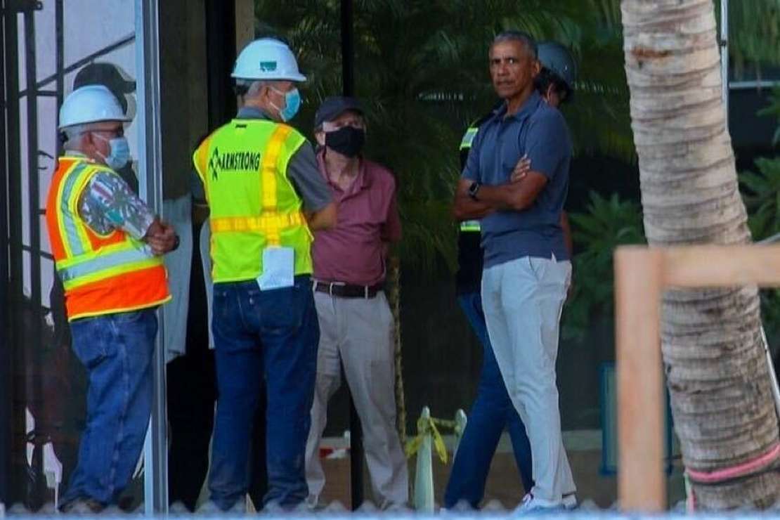 Crabby, Maskless Obama Tours His Controversial Hawaiian
Waterfront Mansion 1