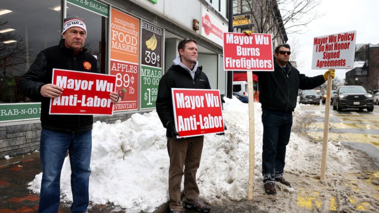 Here’s where things stand for Boston’s COVID-19 vaccine
mandate 1
