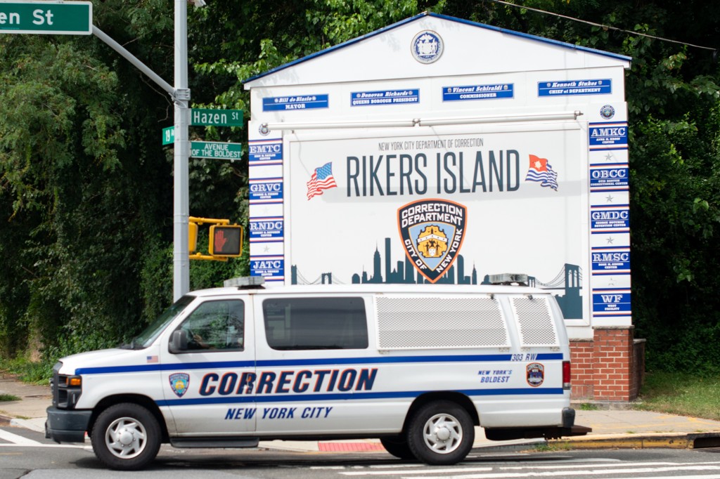 Correction officer says Rikers inmate sexually assaulted
her: ‘I still have nightmares’ 1