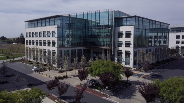 Silicon Valley office market improves despite coronavirus
economic ailments 1