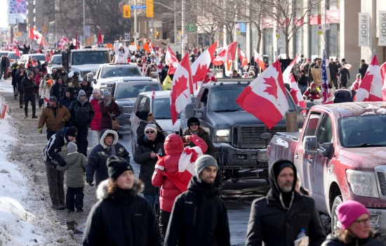 Vaccine tensions simmer in Canada as violence erupts at
protests 1