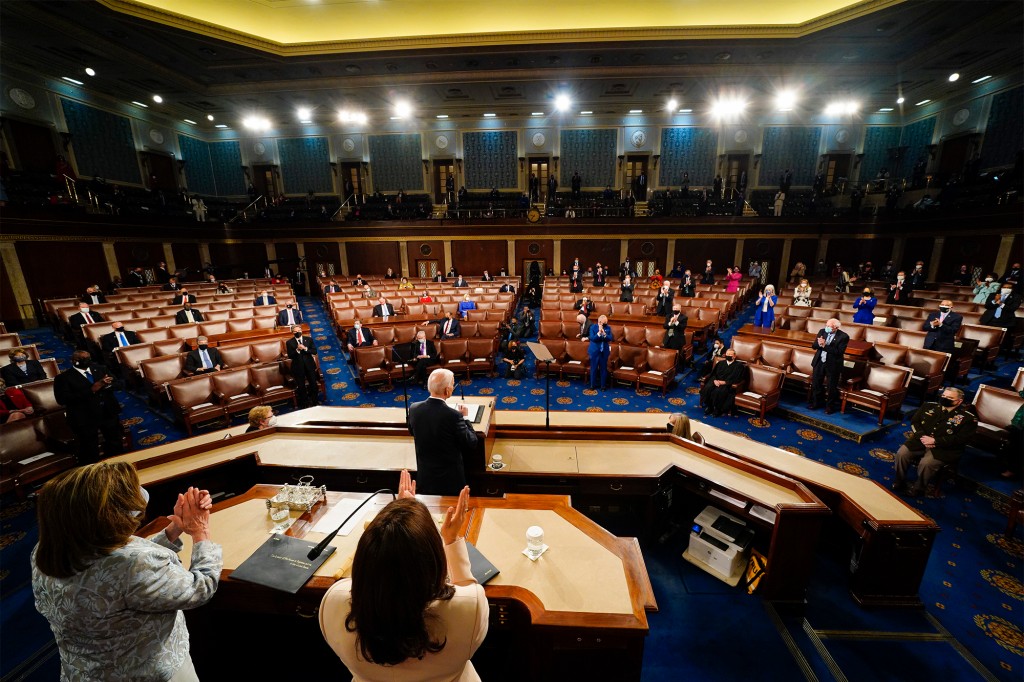 State of the Union open to all members of Congress — but no
guests allowed 1