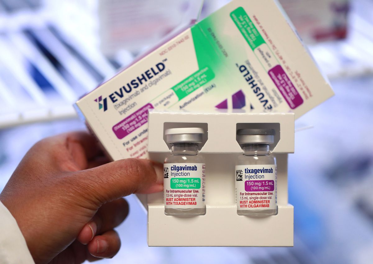 Treatment aimed at preventing COVID-19 for those at high
risk now available at some Illinois hospitals 1 Treatment aimed at preventing COVID-19 for those at high
risk now available at some Illinois hospitals 1