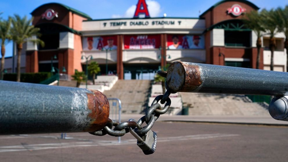 MLB lockout talks resume in Florida as openers
threatened 1