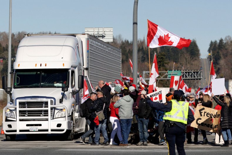 Video Shows Freedom Convoy Protesters Spitting On
Reporters 1