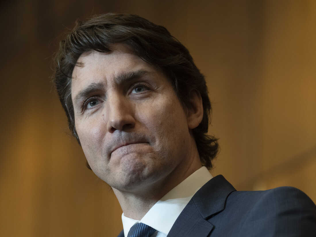 Canadian lawmakers extend emergency powers act for truck
protests 1