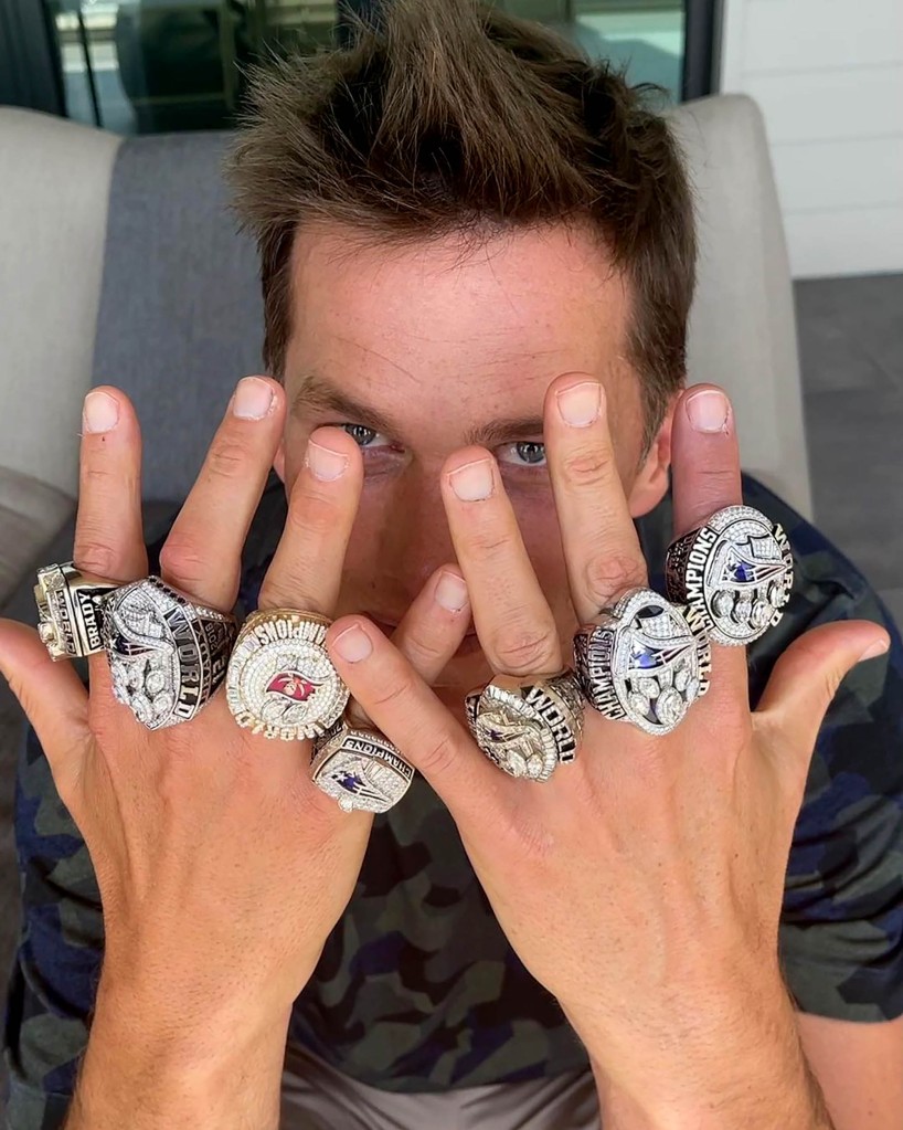 NJ man admits to posing as Patriots player to buy, sell
‘Brady’ Super Bowl rings 1
