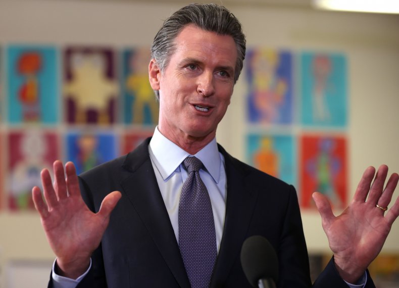 California Students Protest Mask Mandate After Seeing Photo
of Unmasked Gavin Newsom 1