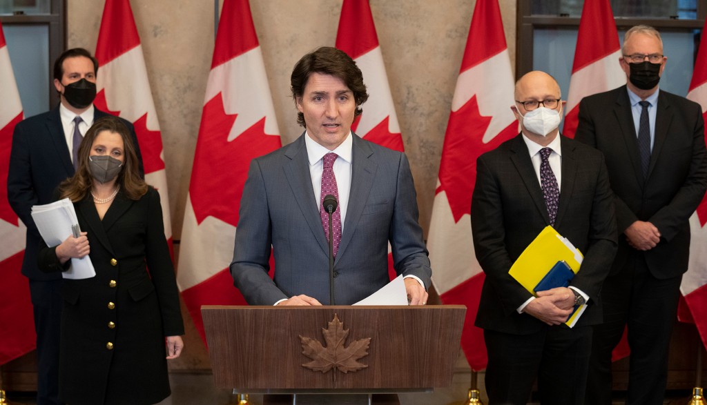 Canada PM Justin Trudeau slammed for invoking emergency
powers to stop protests 1