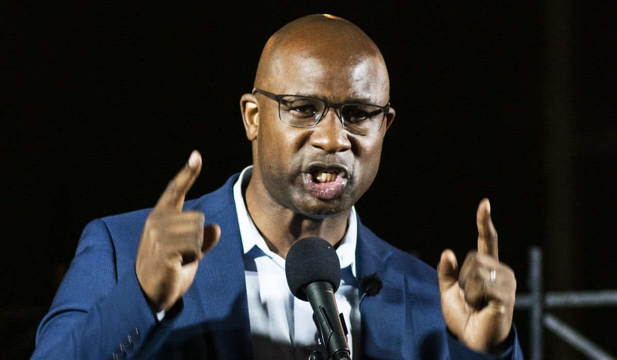 New York Democrats Jamaal Bowman, Eric Adams face heat for
maskless photo-ops 1