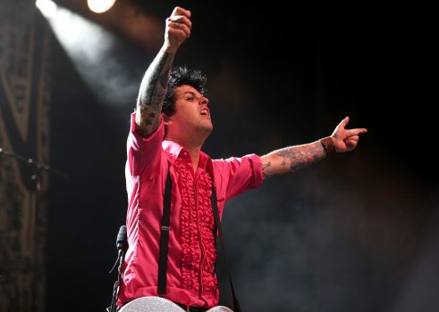 Green Day vocalist Billie Joe Armstrong’s classic car is
stolen 1