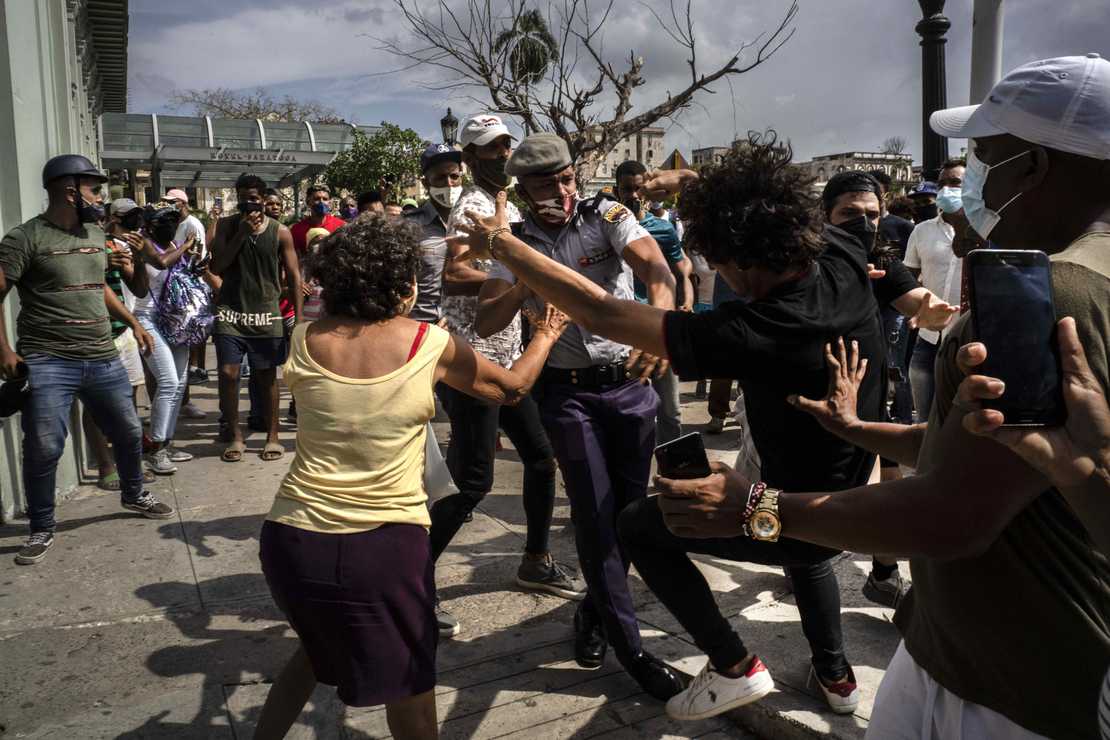 Isn't It Ironic? Canada Condemns Cuba's Treatment of
Protesters 1