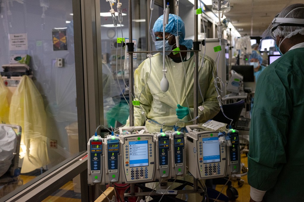 NY COVID-19 hospitalizations fall to lowest numbers since
December 1