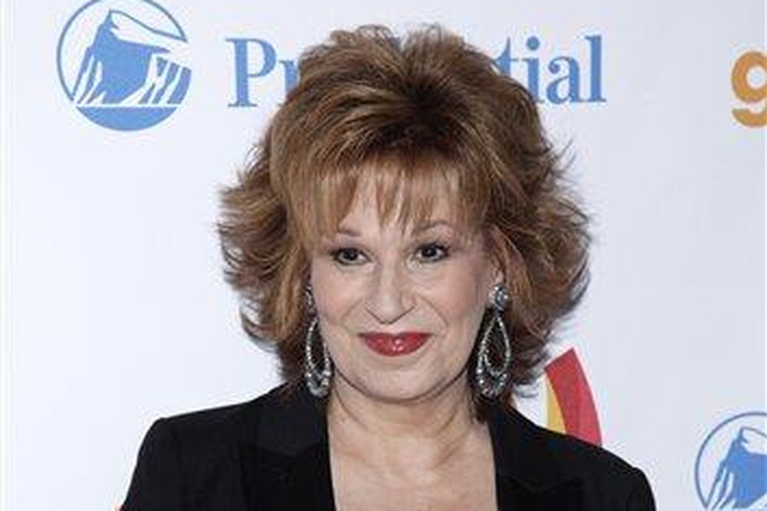 HAHA: Joy Behar Busted Maskless in Public After Insisting It
Wasn't Safe Yet 1