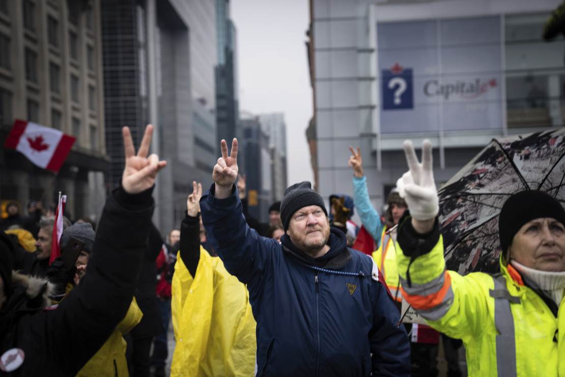 How Many Canadian Police Were Injured in Clearing Protesters
From the Streets? 1