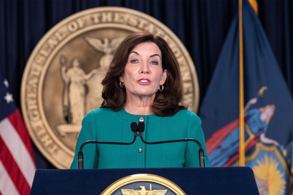 Hochul ‘expected’ to renew mask mandate for schools 1