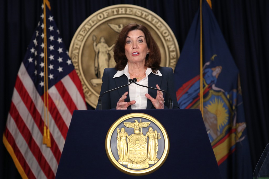 Mask confusion reigns at shops around NYC on first day
Hochul’s mandate lifted 1