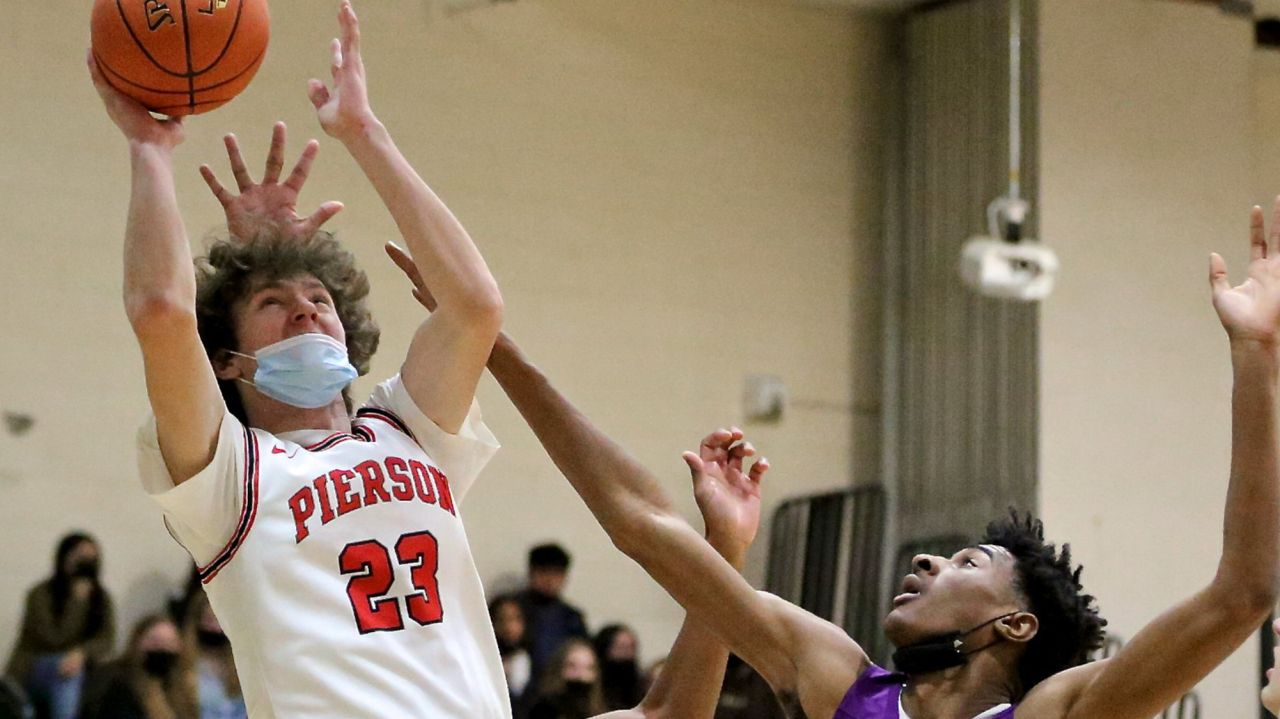 Top seed Pierson holds off Greenport in Suffolk Class C
boys basketball final 1