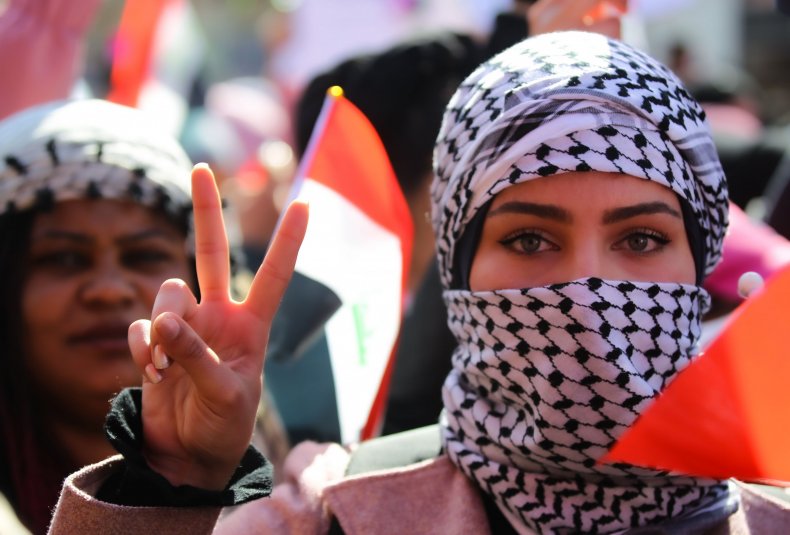 Iraq's 'Promiscuous' Women—2 Years Since the Pink and Purple
Protests | Opinion 1