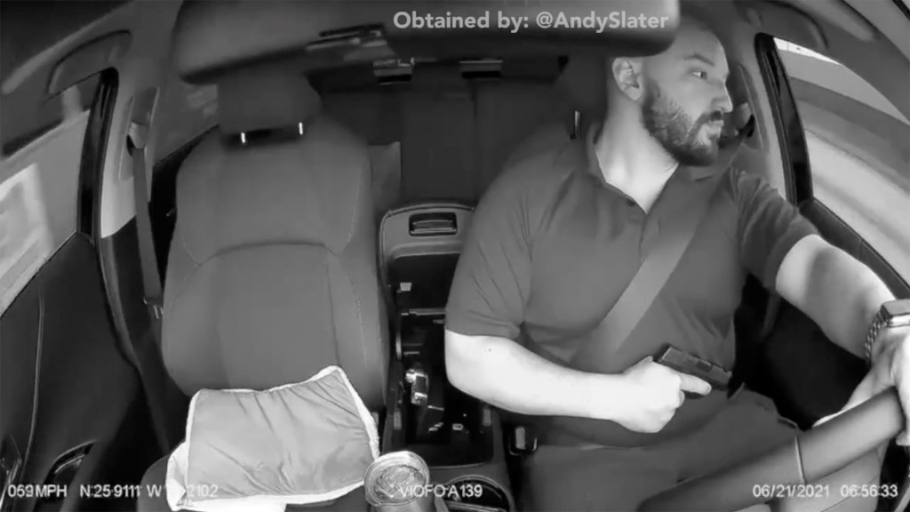 Wild dashcam footage shows Florida man open fire in
road-rage shooting 1
