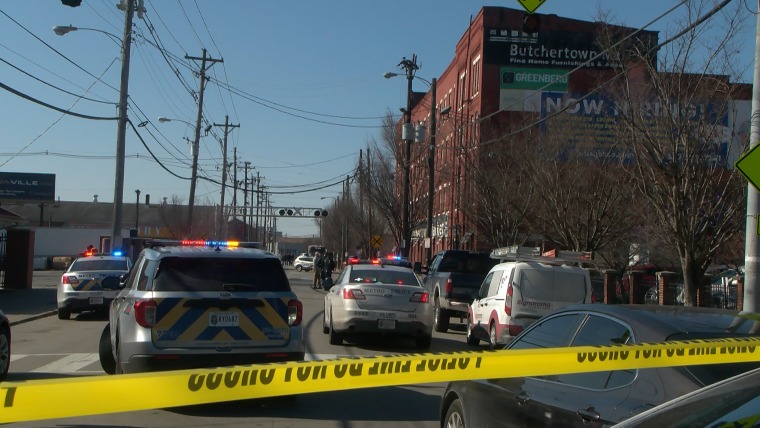 Louisville activist charged with attempted murder in
shooting at mayoral hopeful's campaign office 1