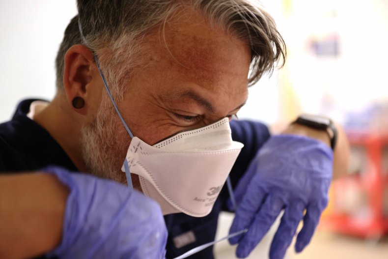 Hospitals Sue Texas Company, Alleging It Sold Them $4M in
Fake Masks 1