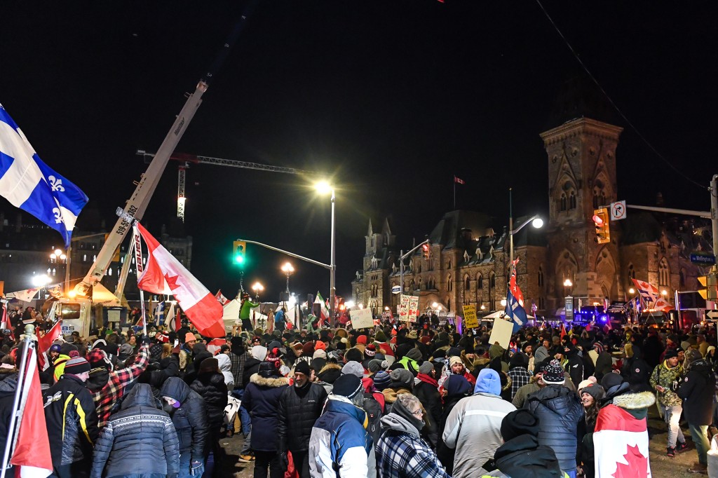 Ottawa Mayor Jim Watson declares state of emergency during
truckers protest 1