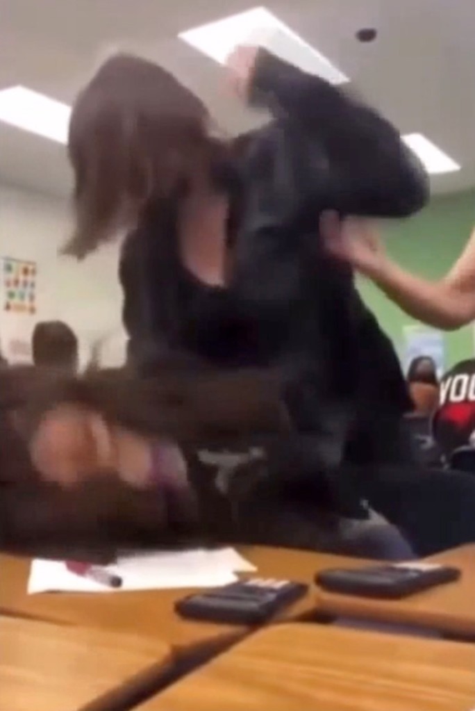 Chilling video captures Las Vegas student’s violent attack
on classmate 1