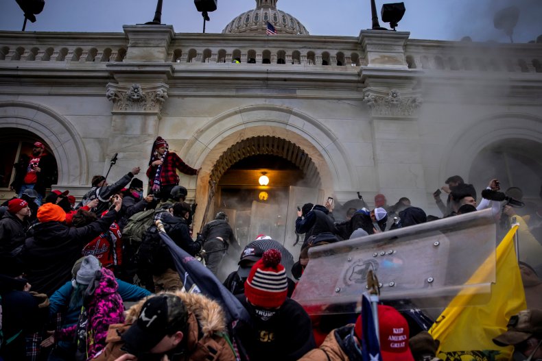 Kentucky Woman Arrested for Pepper-Spraying Cops at 1/6
Capitol Riot: DOJ 1