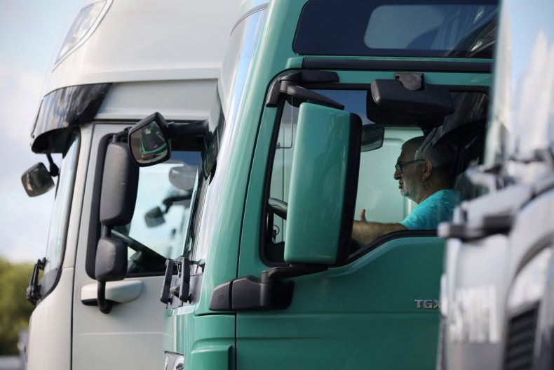'People's Convoy' of Truckers Reportedly Heading to DC for
Mandate Protest 1