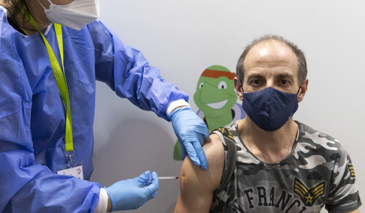 Austria becomes first western democracy to mandate COVID-19
vaccine 1
