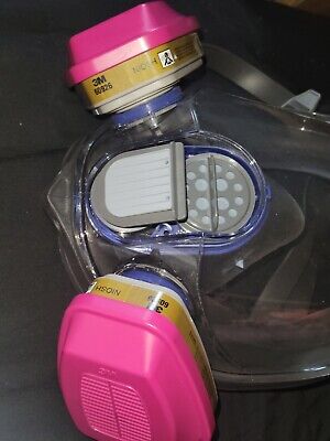 3M FF-402 Medium Full Face Maskg + 2x 3M 60926 Filters