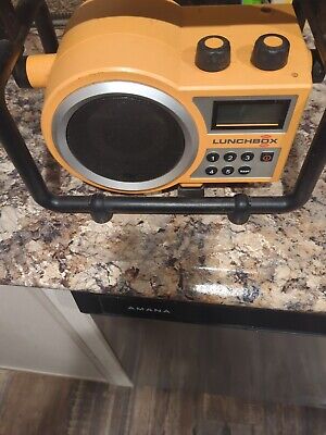 Sangean LB100 Lunchbox AM / FM Radio