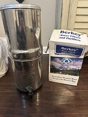 BERKEY Water Filter System Stainless Steel. Travel 1.5 Gallons